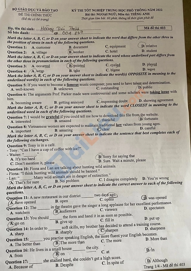 Đề thi chính thức môn tiếng Anh THPTQG 2022 - page 1